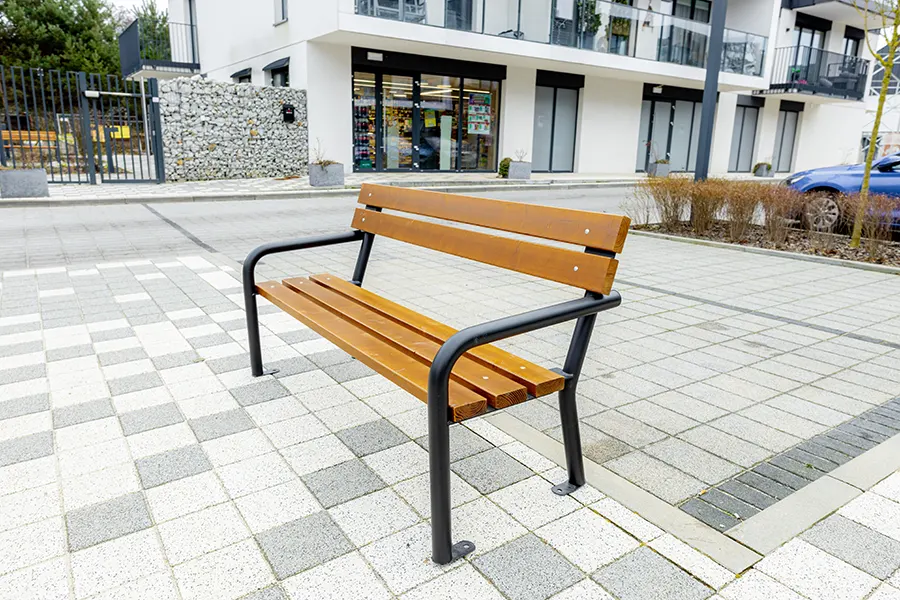 Ławka ogrodowa Cymes 150 w kolorze kasztan